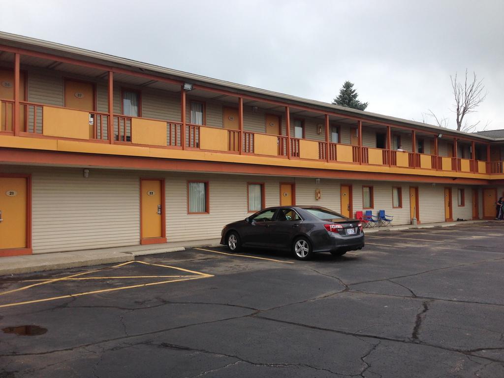 Cadet Motor Inn - Coldwater Exterior foto