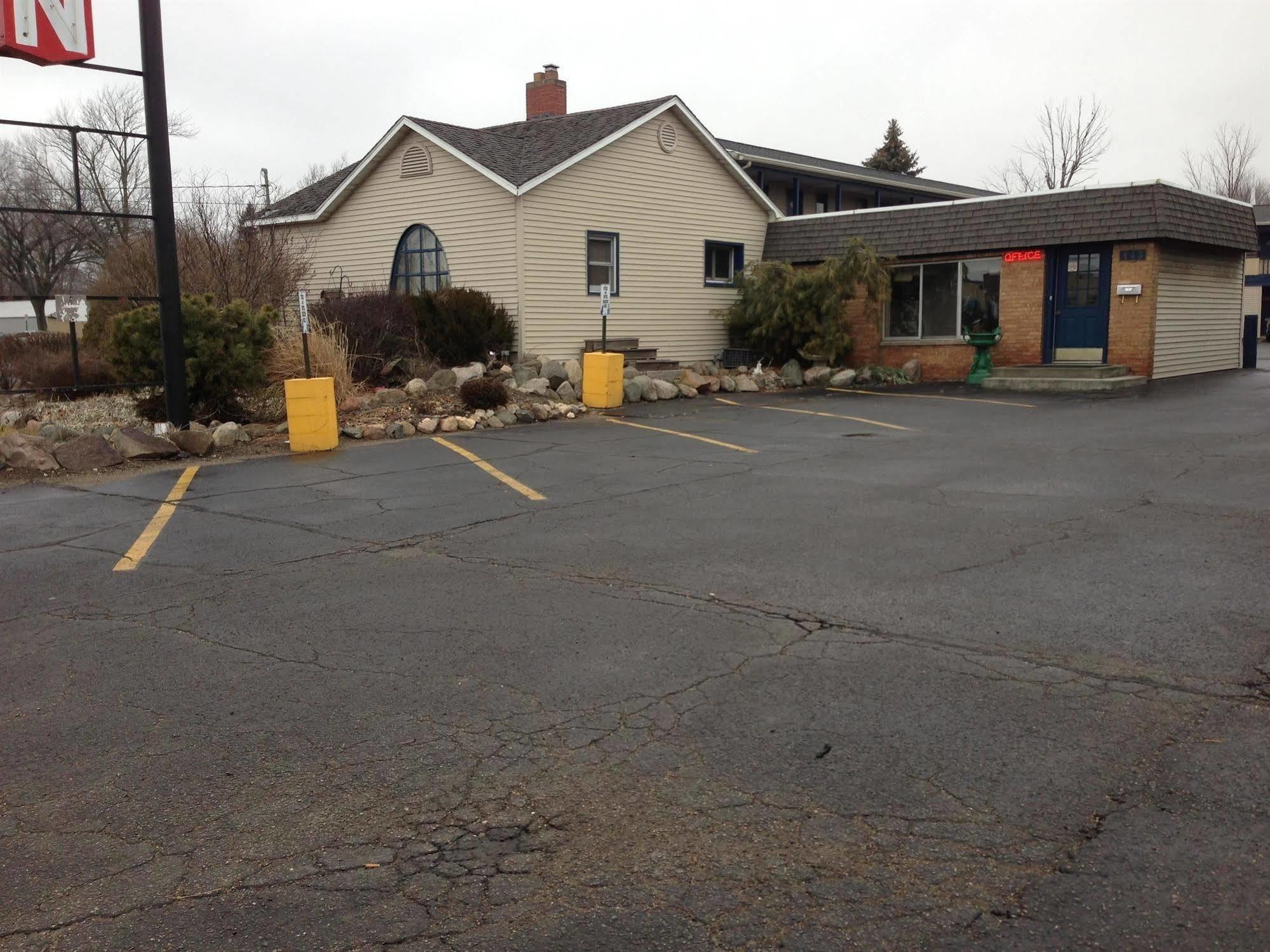 Cadet Motor Inn - Coldwater Exterior foto
